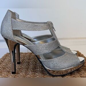 Fioni Brand Women’s Sparkly Stiletto Heel Shoes Silver Sz 8